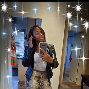 Meet your Posher, Idonna